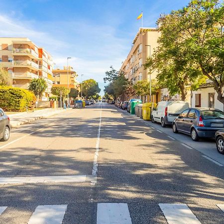 Centrico Apartamento Con Terraza En La Playa Рінкон-де-ла-Вікторія Екстер'єр фото