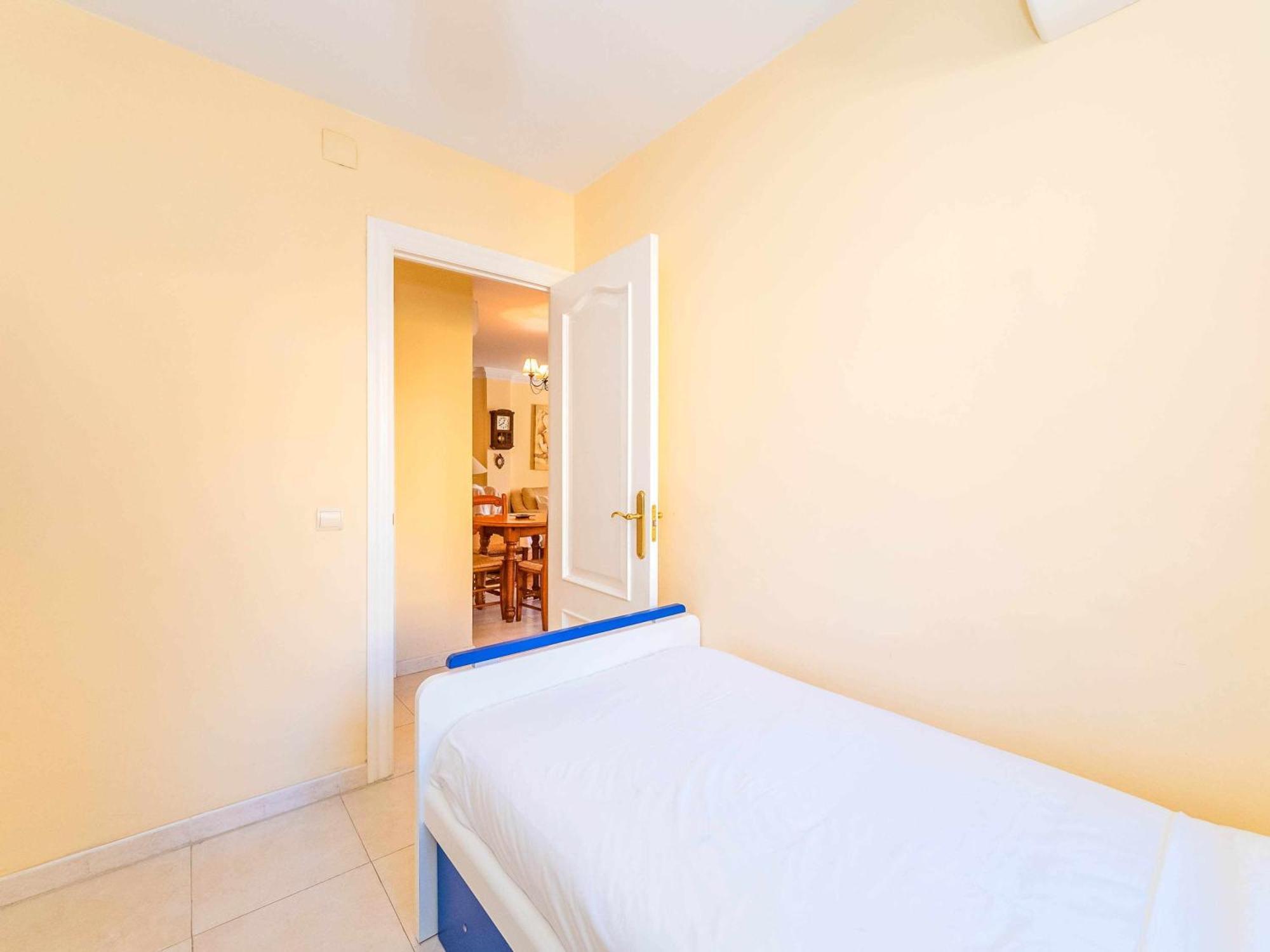 Centrico Apartamento Con Terraza En La Playa Рінкон-де-ла-Вікторія Екстер'єр фото
