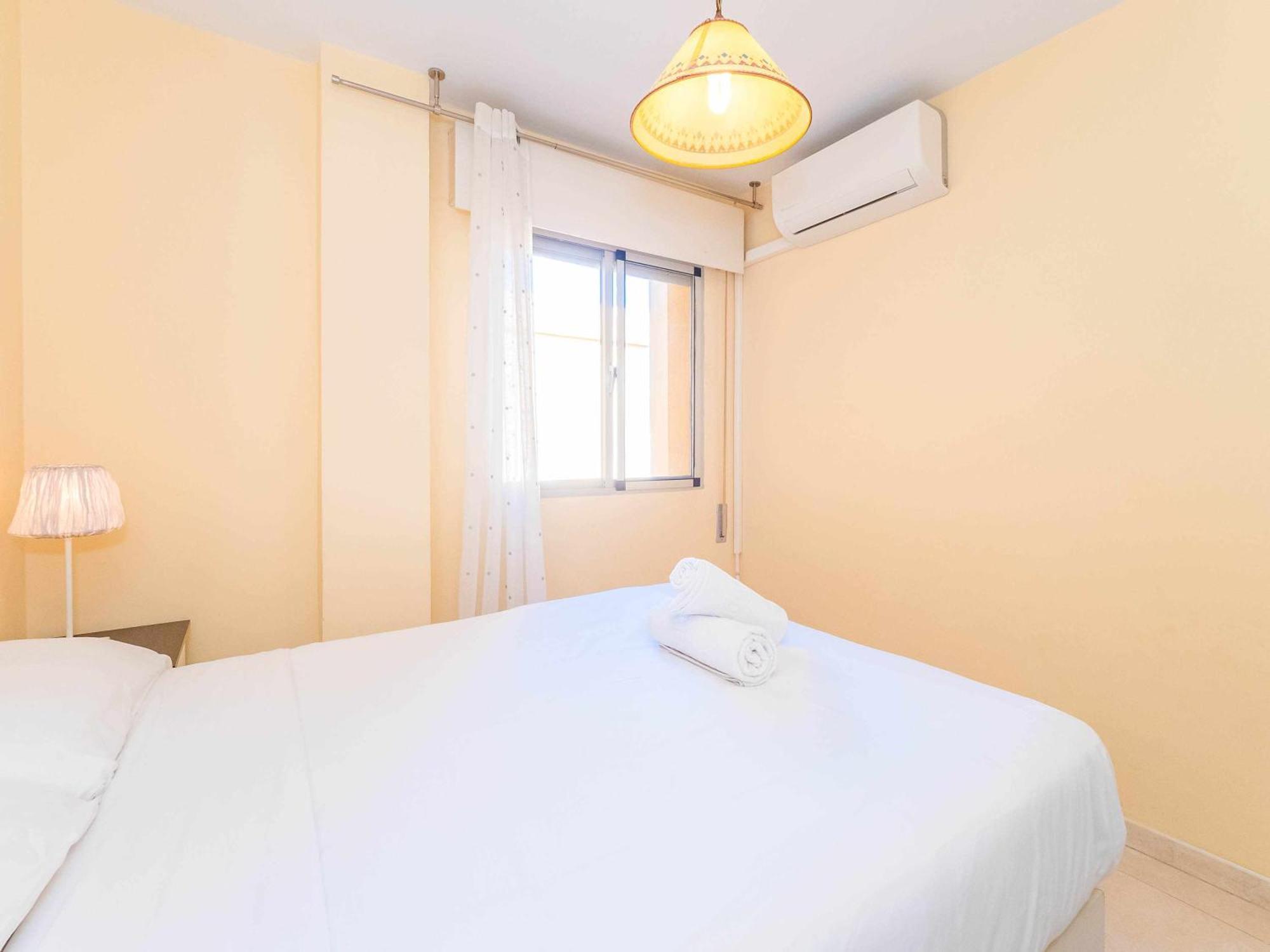 Centrico Apartamento Con Terraza En La Playa Рінкон-де-ла-Вікторія Екстер'єр фото