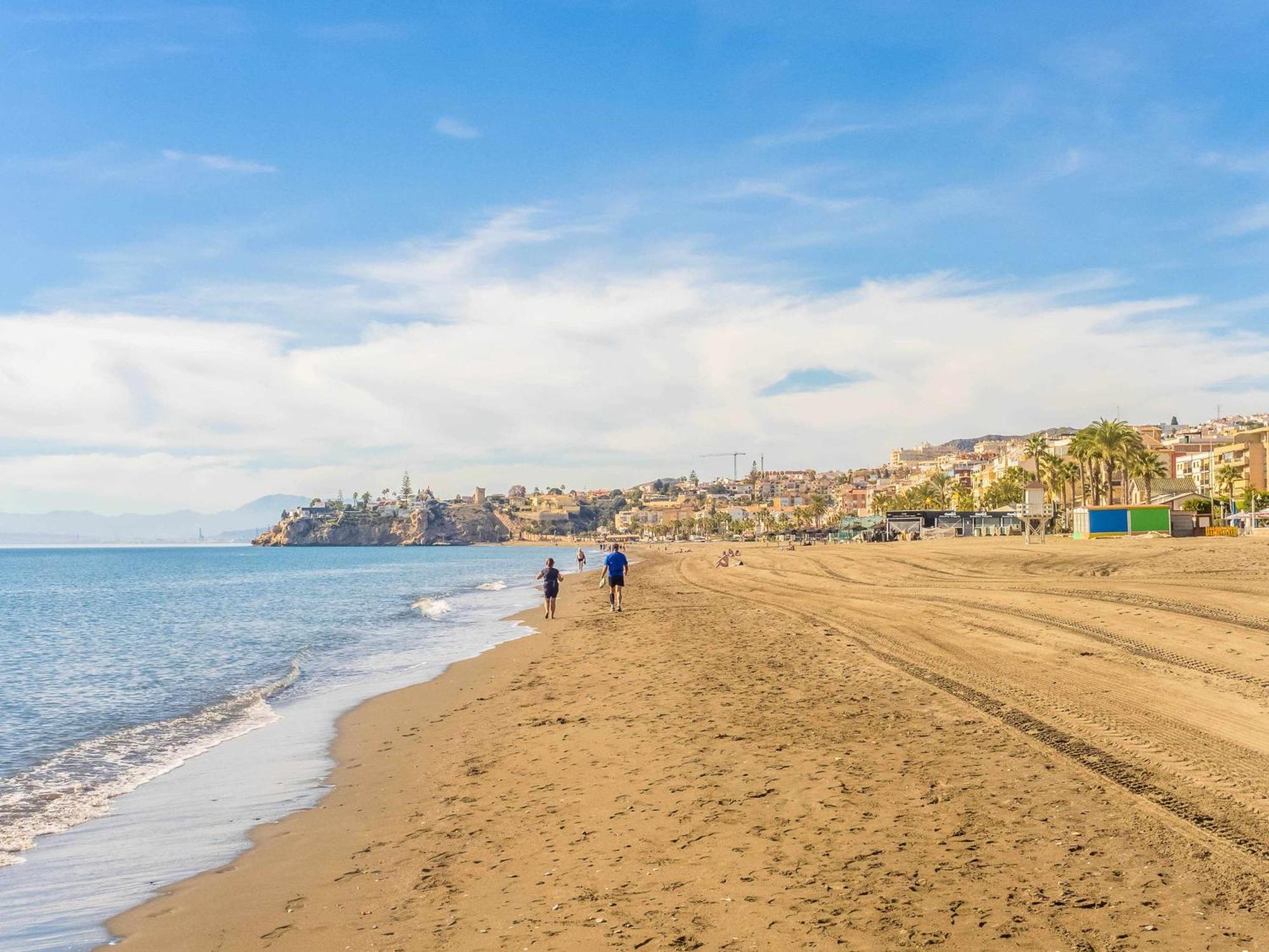 Centrico Apartamento Con Terraza En La Playa Рінкон-де-ла-Вікторія Екстер'єр фото