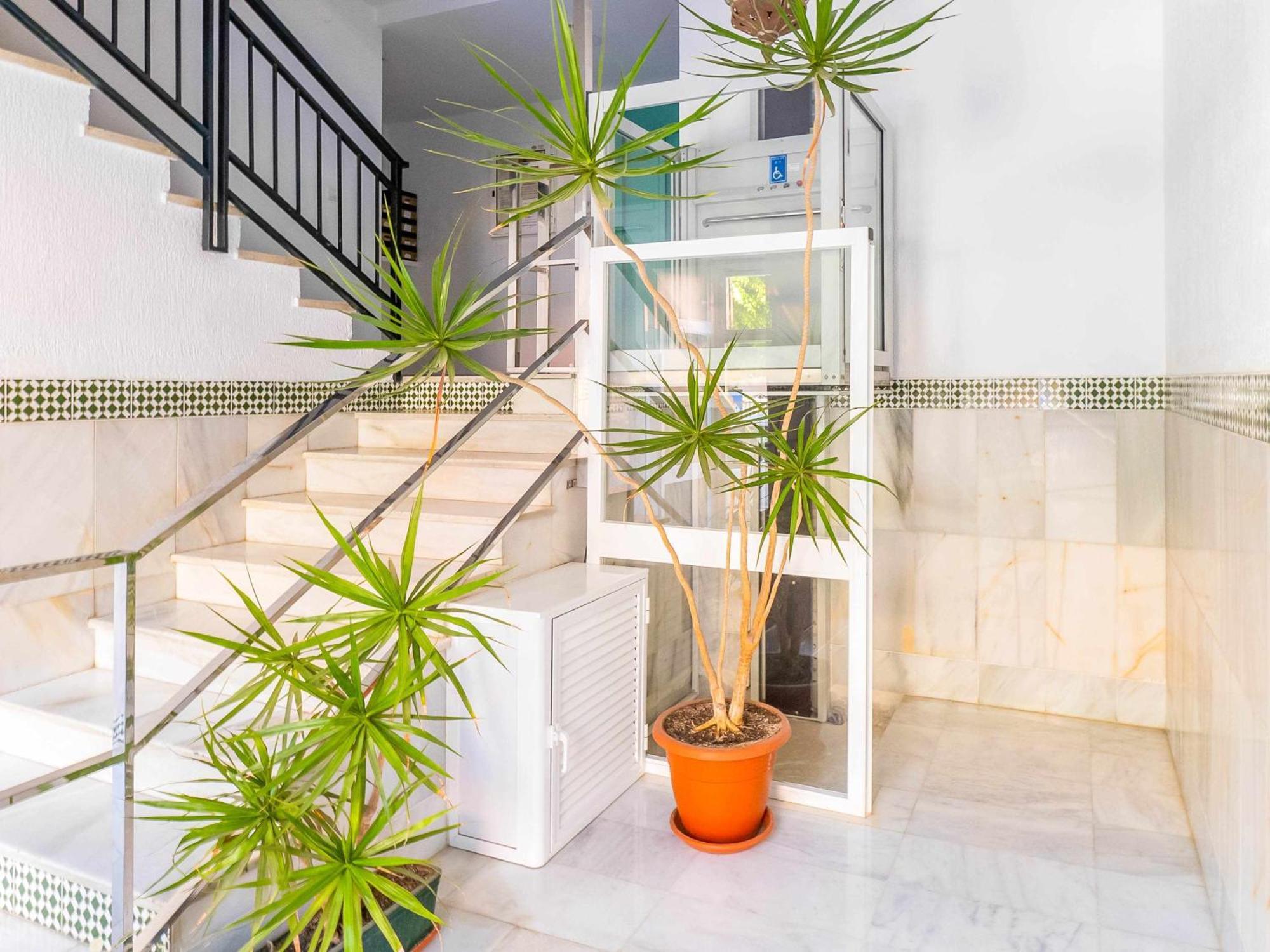 Centrico Apartamento Con Terraza En La Playa Рінкон-де-ла-Вікторія Екстер'єр фото