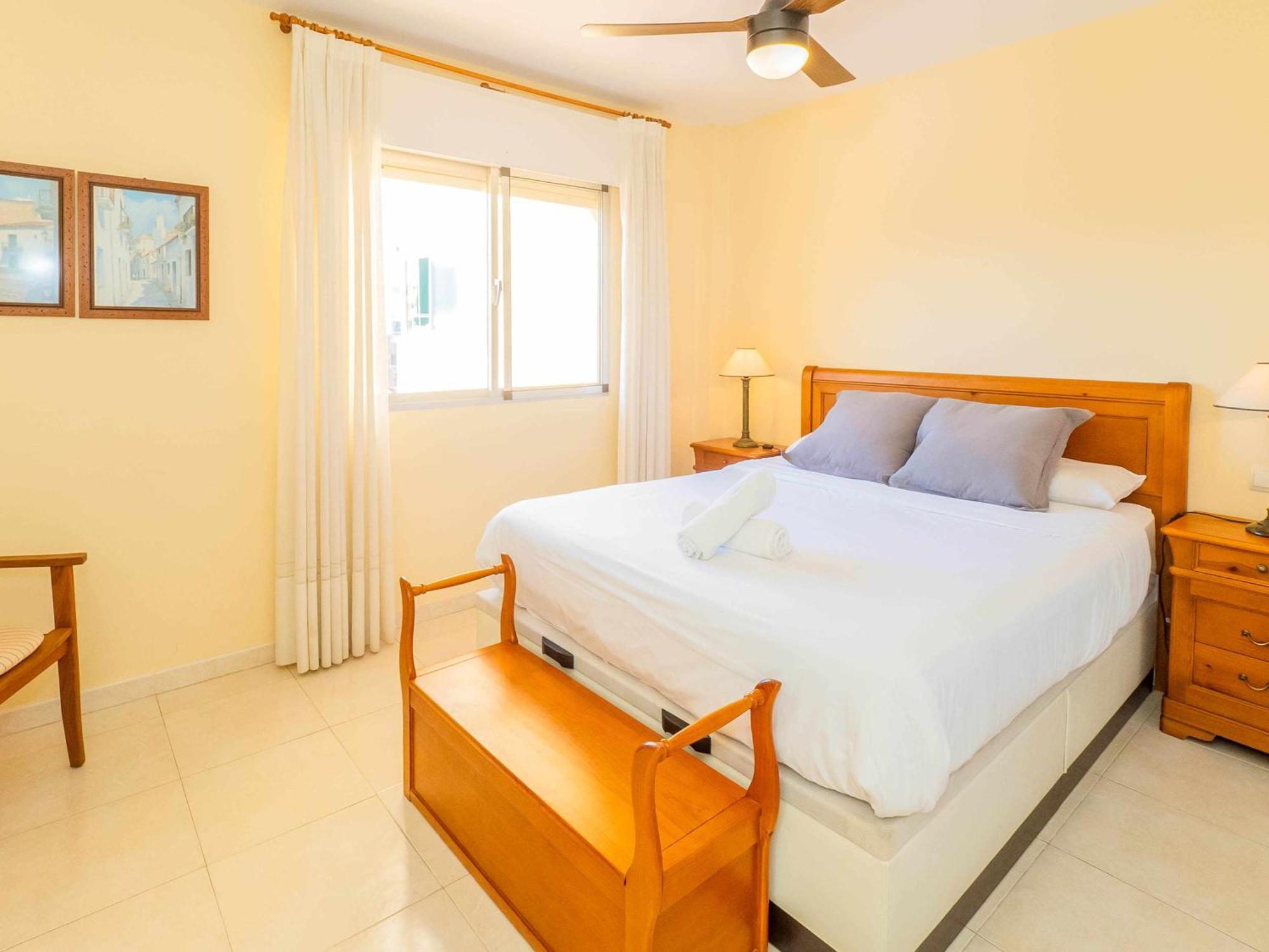 Centrico Apartamento Con Terraza En La Playa Рінкон-де-ла-Вікторія Екстер'єр фото