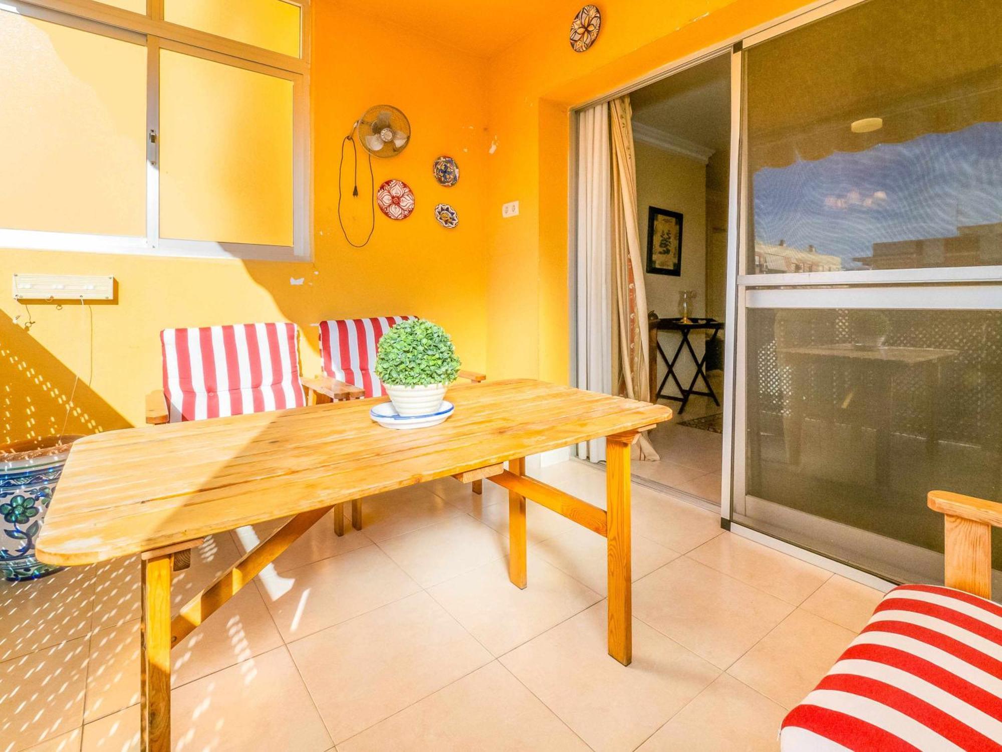 Centrico Apartamento Con Terraza En La Playa Рінкон-де-ла-Вікторія Екстер'єр фото