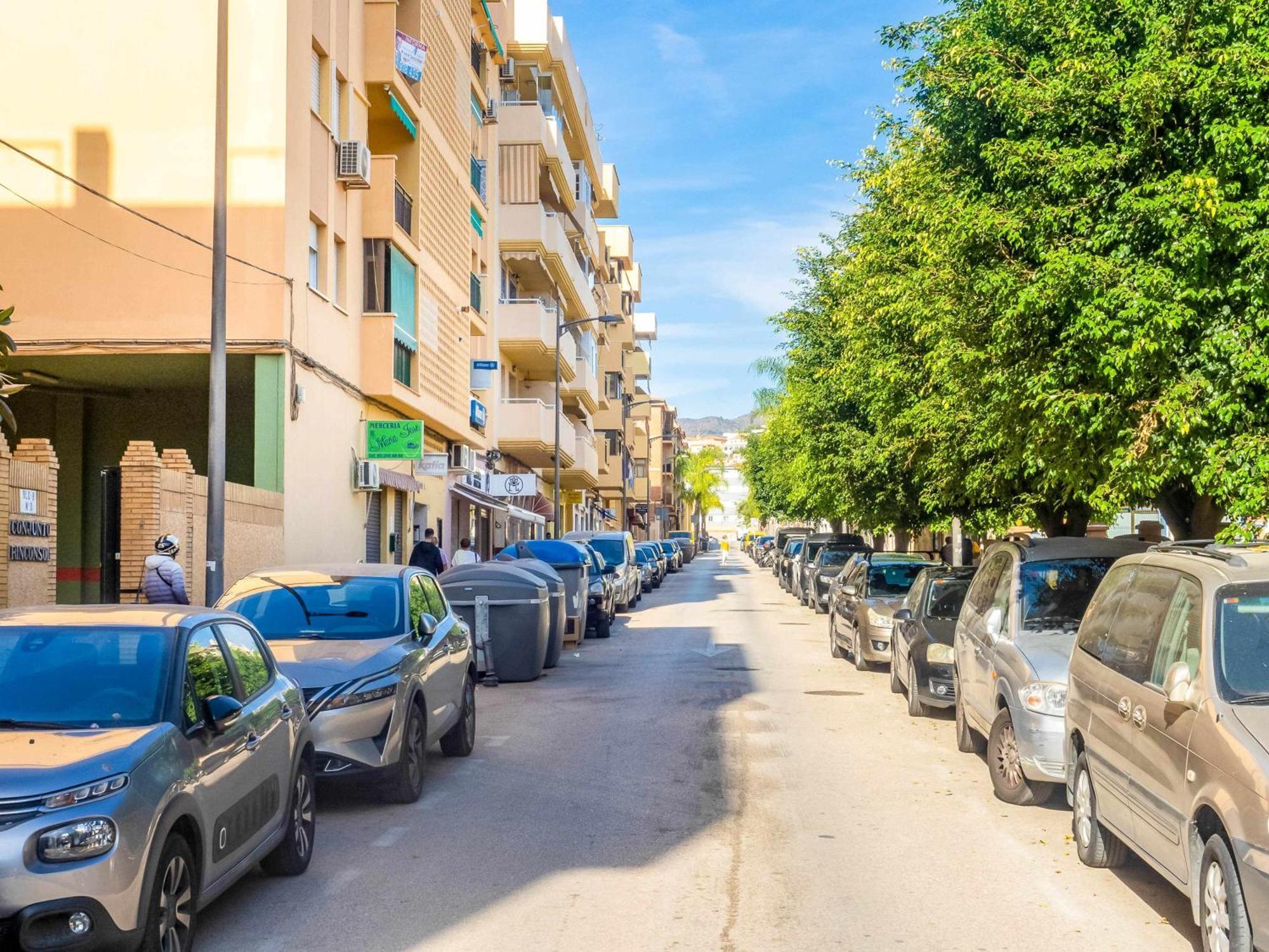 Centrico Apartamento Con Terraza En La Playa Рінкон-де-ла-Вікторія Екстер'єр фото